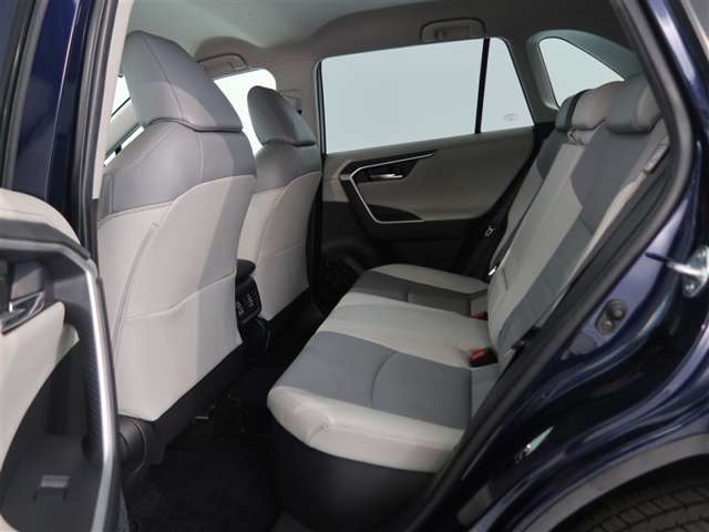 Toyota RAV4 12
