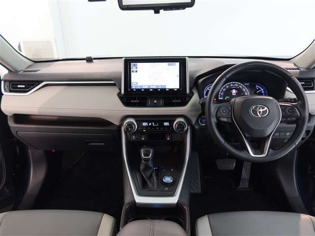 Toyota RAV4 8