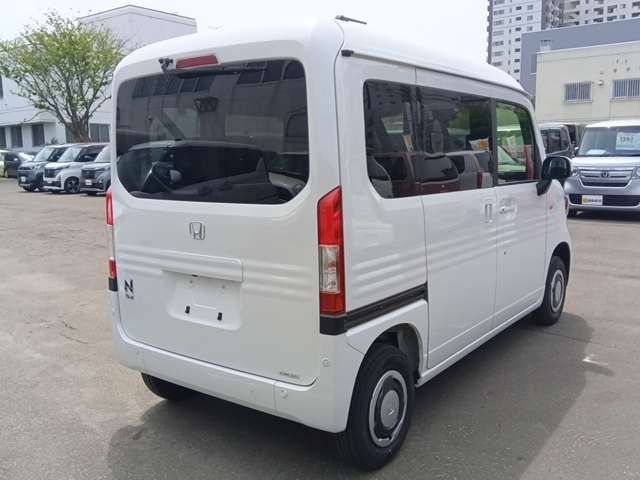 Honda N-VAN 9