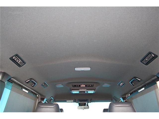 Toyota Noah 10