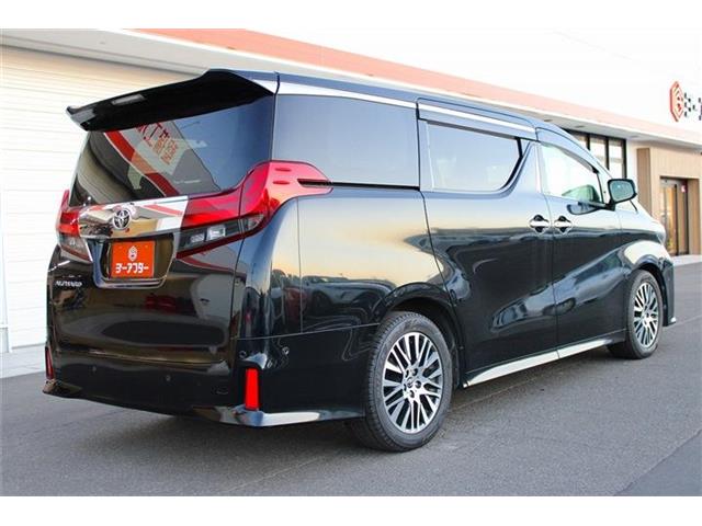 Toyota Alphard 11
