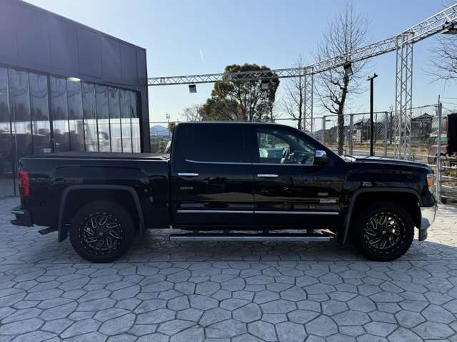 GMC Sierra 6