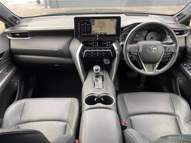 Toyota Harrier 3