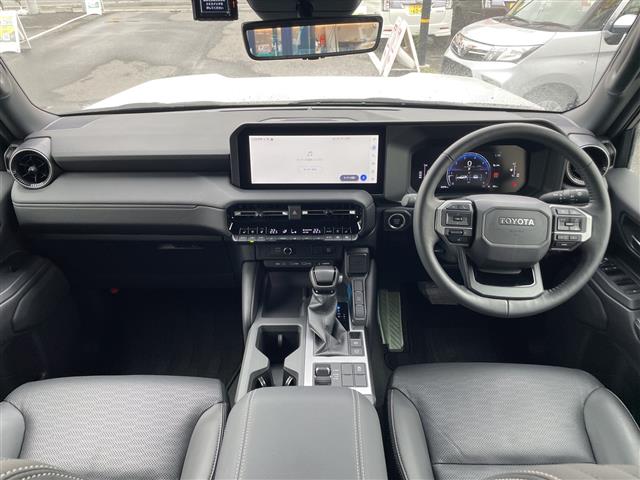 Toyota Land Cruiser 250 4