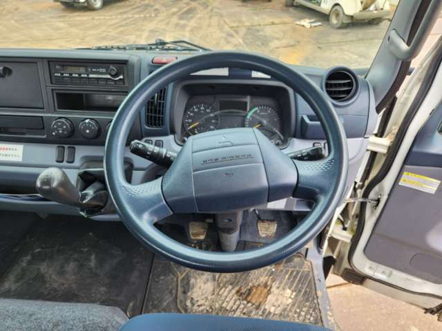 Mitsubishi Fuso Canter 6