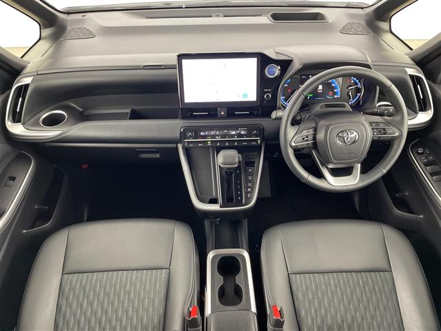 Toyota Noah 2