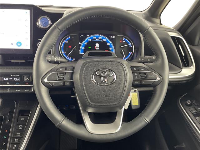 Toyota Noah 8