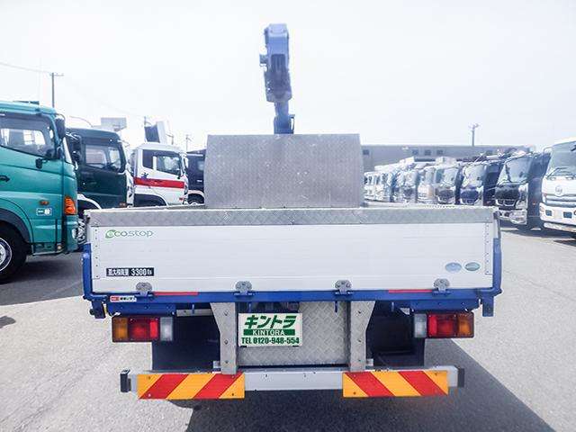 Isuzu Elf 7