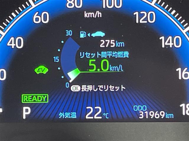 Toyota Voxy 11