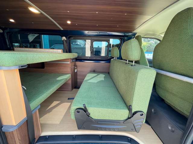 Toyota Hiace Van 3