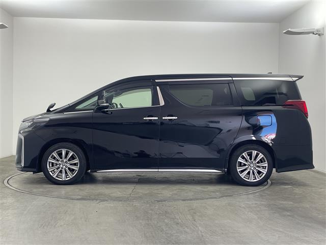 Toyota Alphard 11