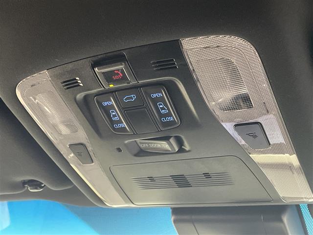 Toyota Alphard 4