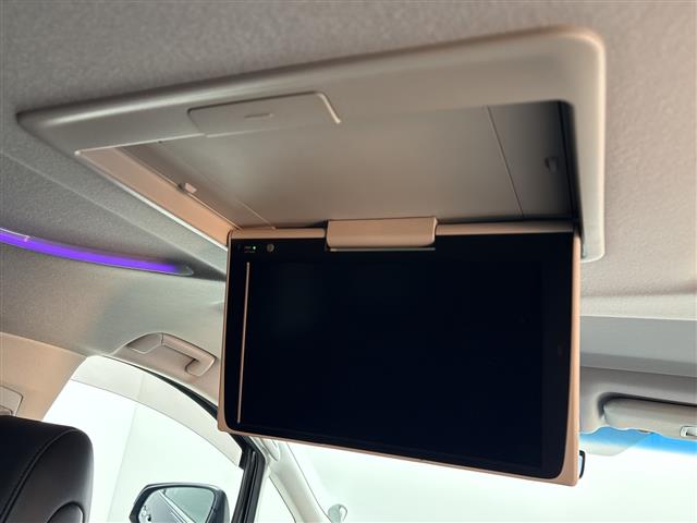 Toyota Alphard 2