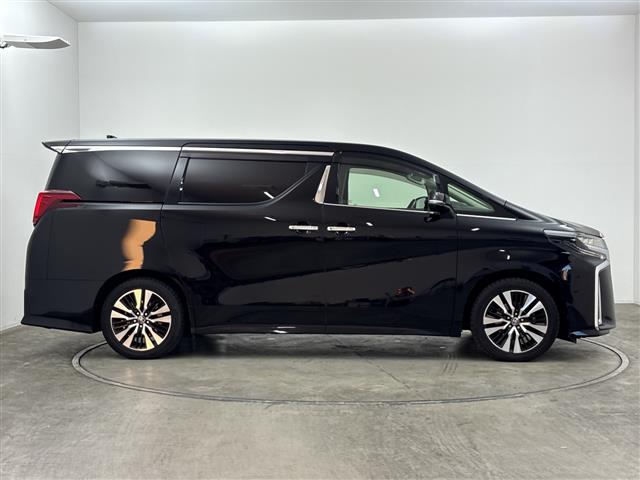 Toyota Alphard 10