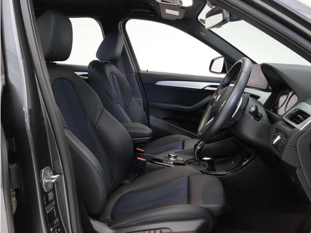 BMW X1 12