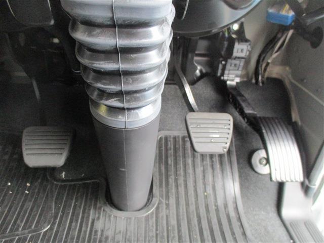 Mitsubishi Fuso Canter 12