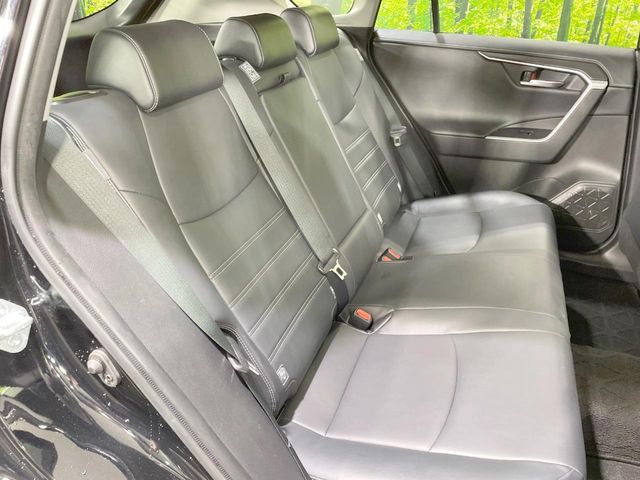 Toyota RAV4 11