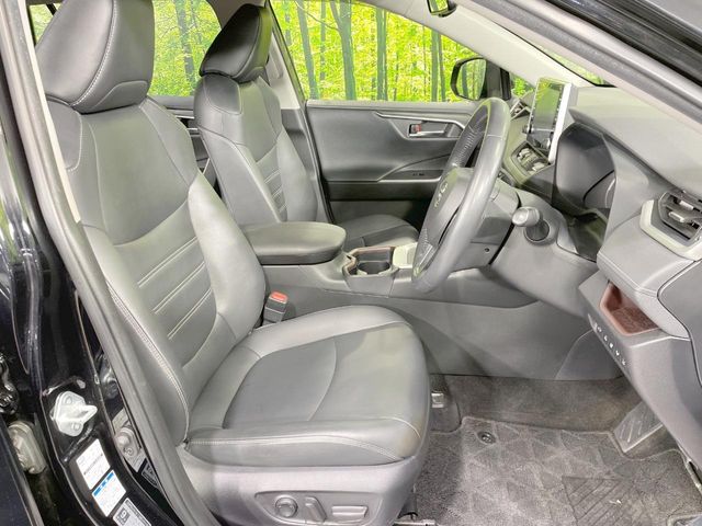 Toyota RAV4 10