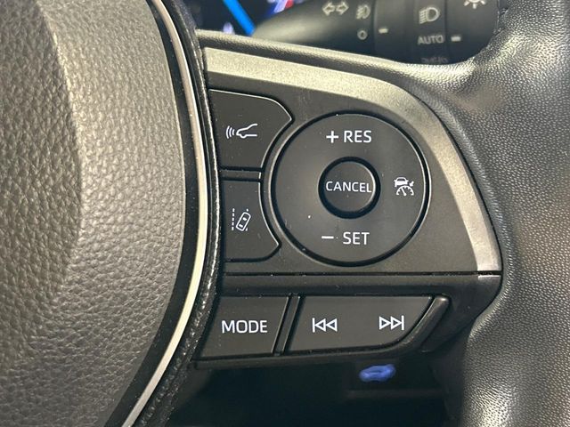 Toyota RAV4 8