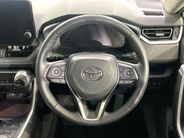 Toyota RAV4 11