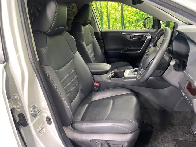 Toyota RAV4 8