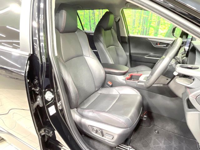 Toyota RAV4 8