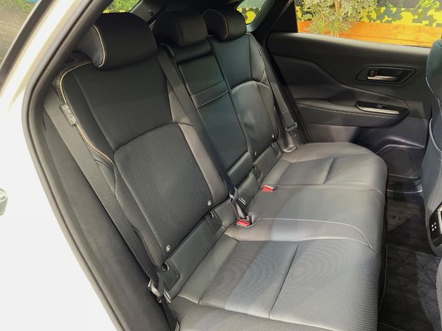 Toyota Crown Sport 11