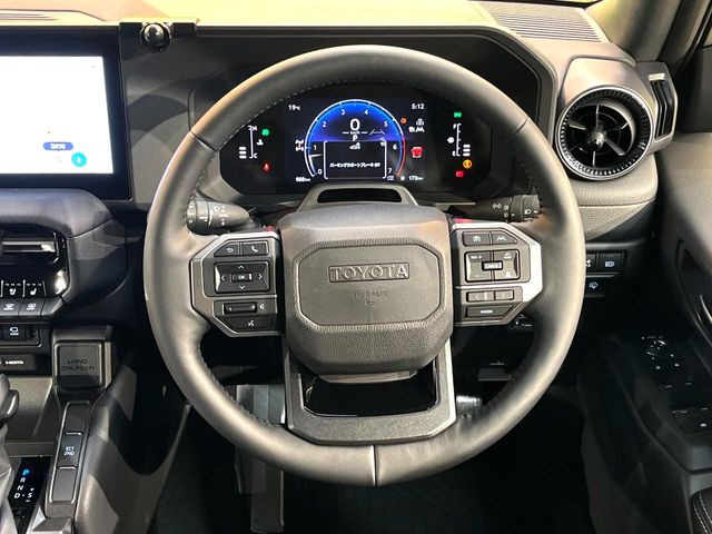 Toyota Land Cruiser 250 12