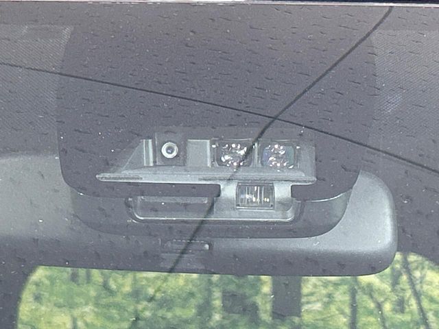 Toyota Voxy 6