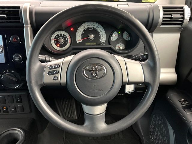 Toyota FJ Cruiser 11