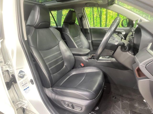 Toyota RAV4 8