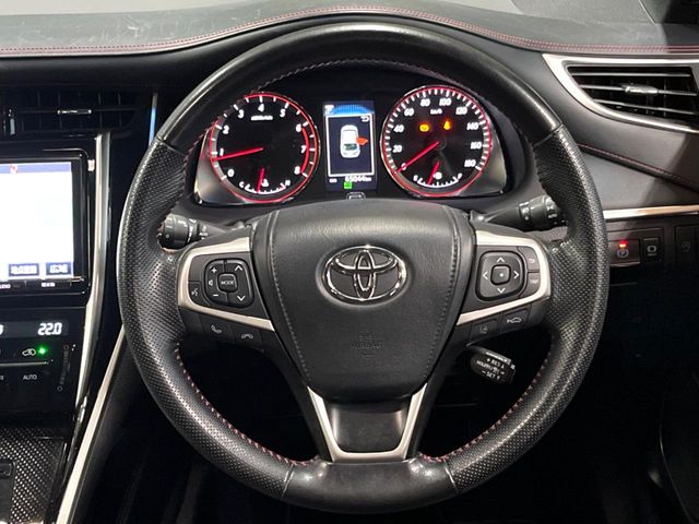 Toyota Harrier 11