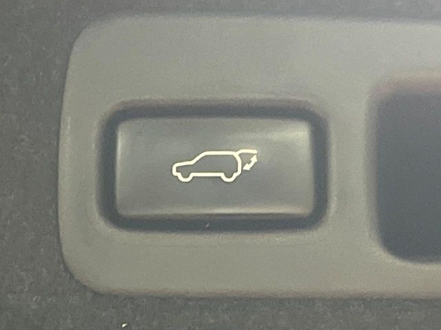 Toyota Harrier 6