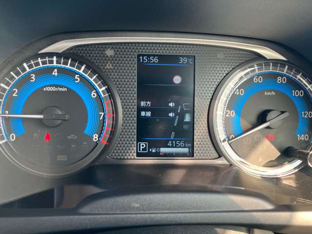 Mitsubishi eK X 12