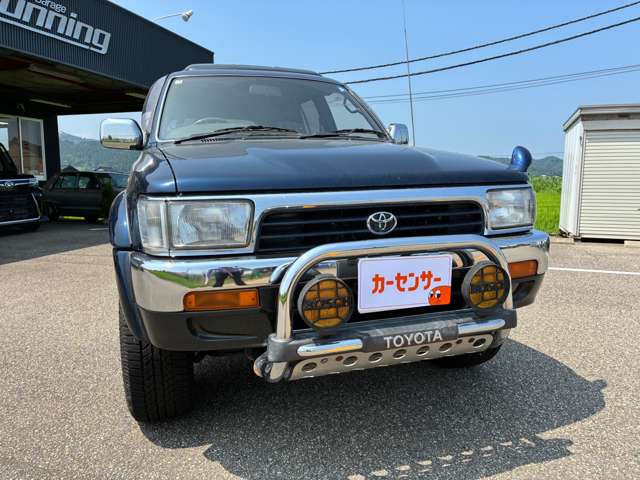 Toyota Hilux Surf 2