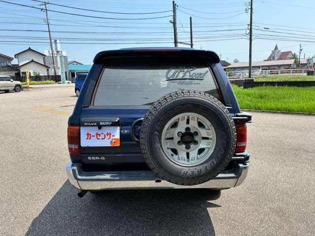 Toyota Hilux Surf 7