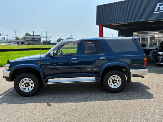 Toyota Hilux Surf 9