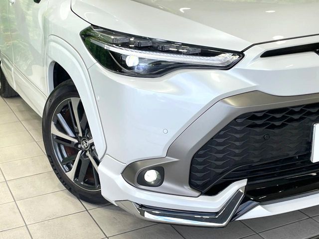 Toyota Corolla Cross 12
