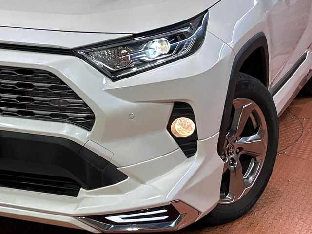 Toyota RAV4 12