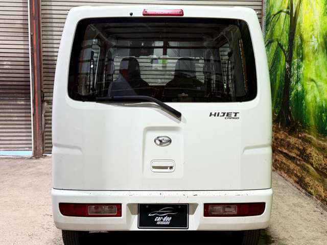 Daihatsu Hijet Cargo 11