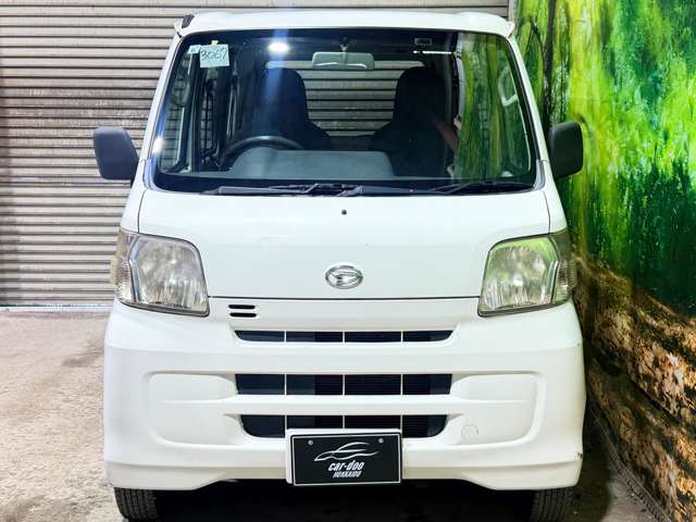 Daihatsu Hijet Cargo 3