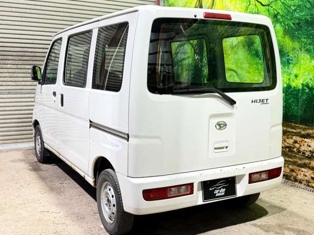 Daihatsu Hijet Cargo 9