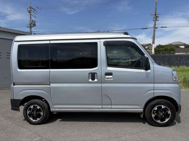 Daihatsu Hijet Cargo 11