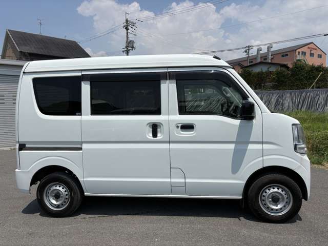 Nissan NV100 Clipper 10
