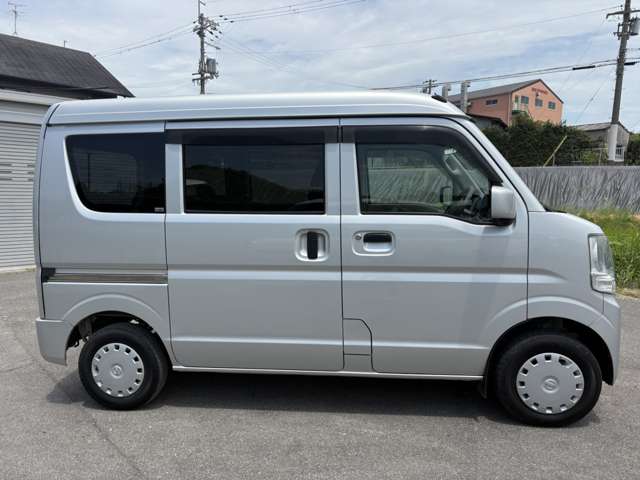 Nissan NV100 Clipper 11