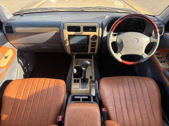 Toyota Land Cruiser Prado 2