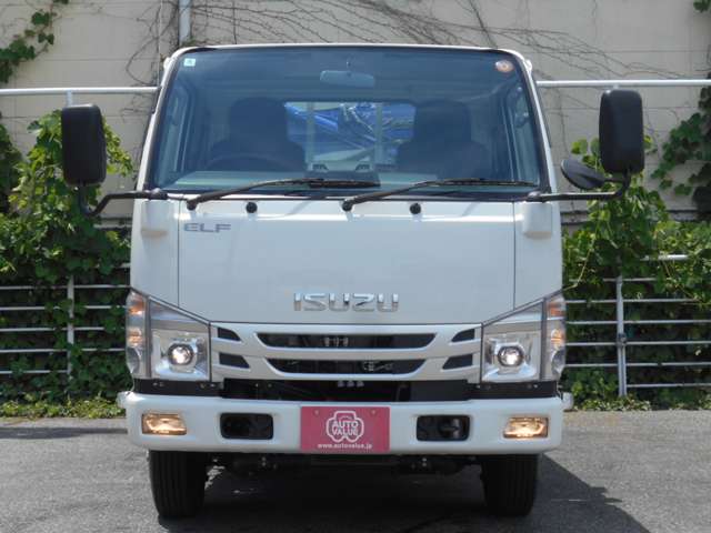 Isuzu Elf 3