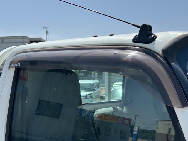 Hino Dutro 7