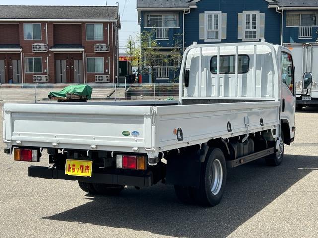 Isuzu Elf 11