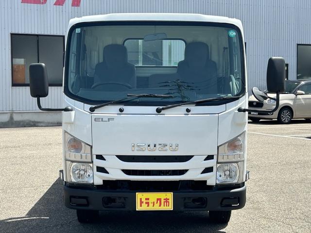 Isuzu Elf 3